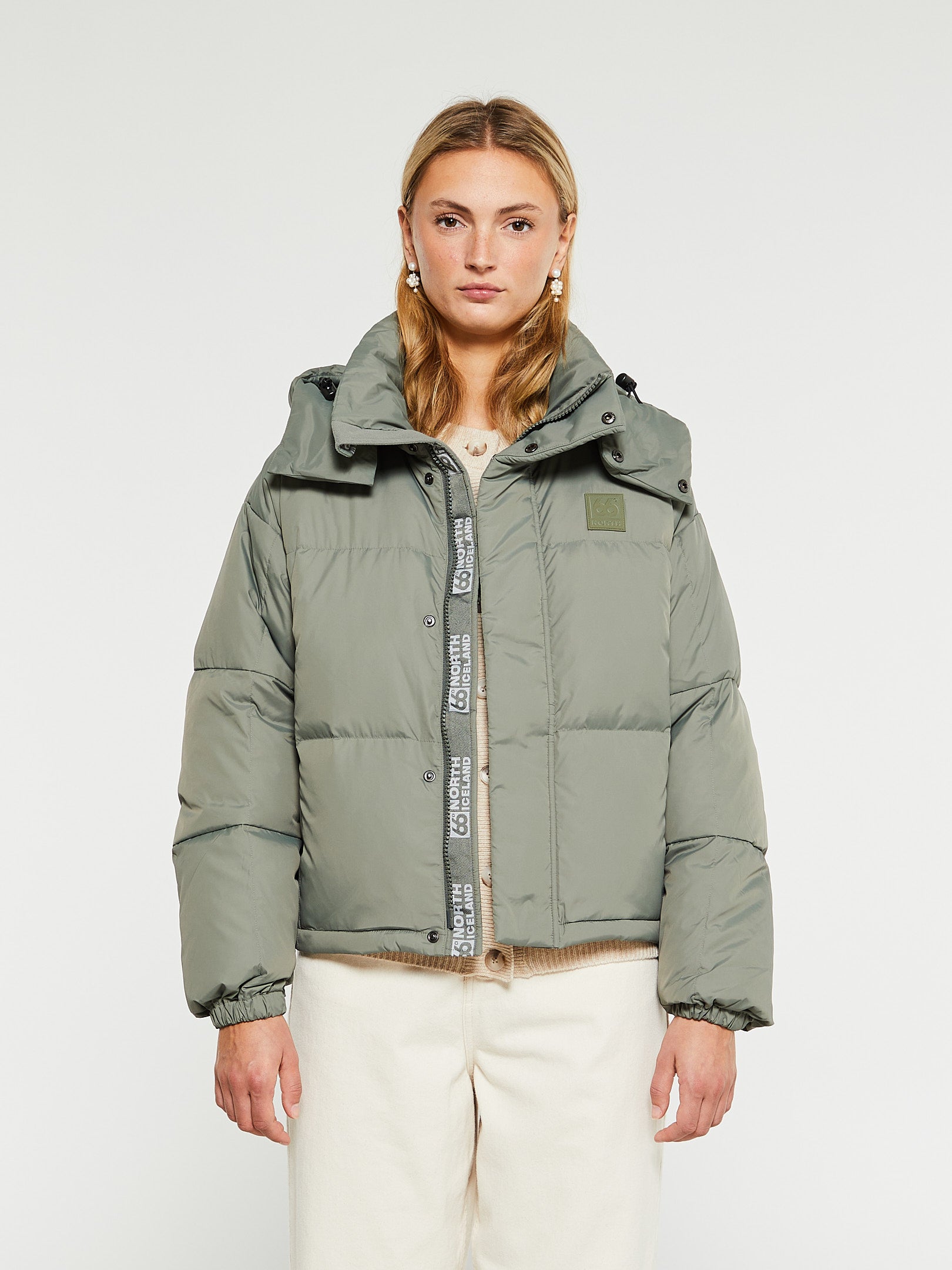 66 NORTH - Dyngja Down Cropped Jacket in Glacial Clay
