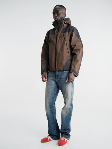 66 North - Dyngja Shell Jacket in Humus