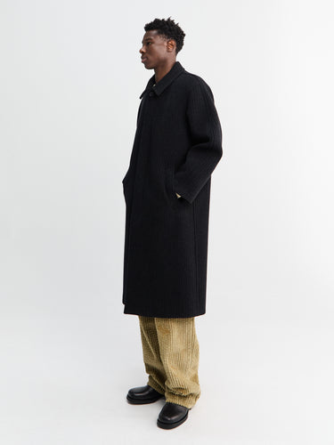 Auralee - Sponge Bonded Wide Wale Wool Soutien Collar Coat in Black