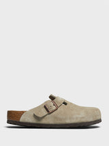 Birkenstock - Boston Suede Regular Soft Footbed Sandals in Taupe