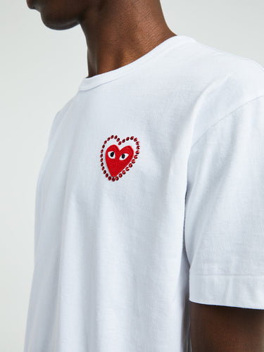 Comme des Garçons PLAY - T-SHIRT EMBLEM X METALSTONE IN White and Red