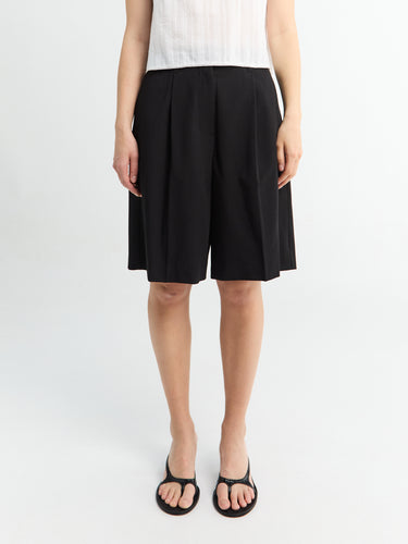 Dunst - Bermuda Shorts in Black