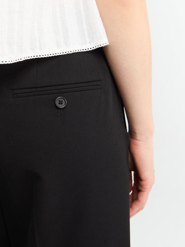 Dunst - Bermuda Shorts in Black