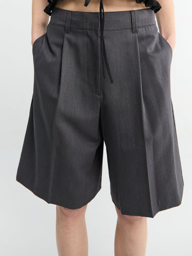 Dunst - Bermuda Shorts in Charcoal Grey