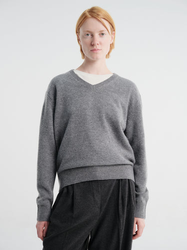 Dunst - Unisex Cashmere V-Neck Sweater in Melange Grey