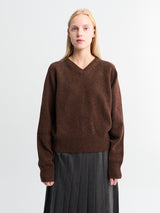 Dunst - Unisex Cashmere V-Neck Sweater in Brown