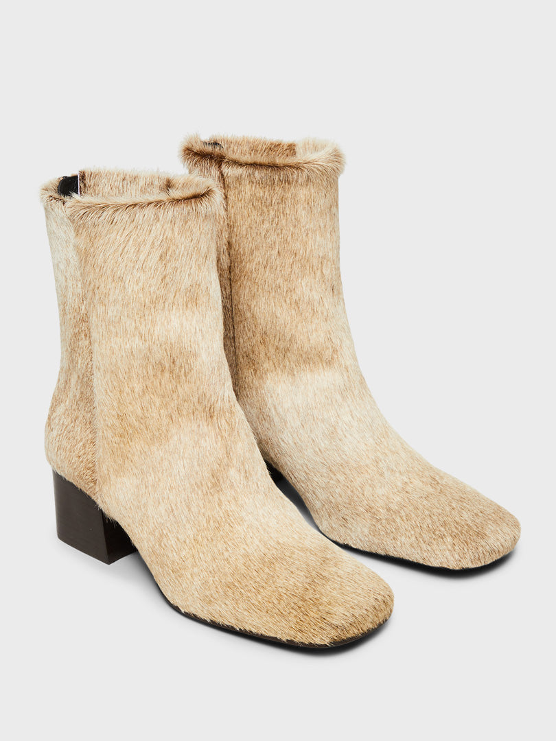 Soft Boots in Beige Grey