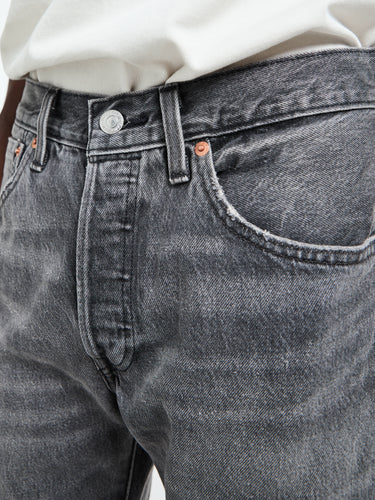 Levi's - 501 Original Fit Selvedge Jeans in Black Ash