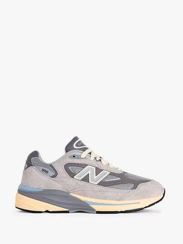 New Balance - New Balance Made In Usa 990v7 in Kool Grey