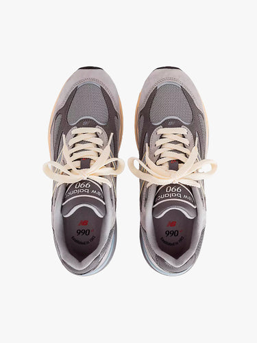 New Balance - New Balance Made In Usa 990v7 in Kool Grey