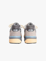 New Balance - New Balance Made In Usa 990v7 in Kool Grey