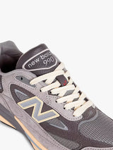 New Balance - New Balance Made In Usa 990v7 in Kool Grey