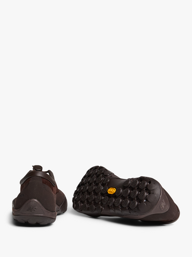 New Balance - Minimus T10 Sneakers in Pumpernickel and Black Coffee