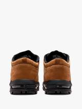 Nike - Air Max Goadome Low in Taupe and Black