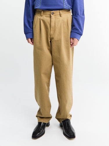 Noah - Double-Pleat Herringbone Pants in Khaki
