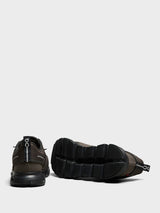 On - Cloud 6 WP Sneakers in Thorn and Black