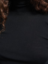 Oscalito - Wool & Silk Long Sleeve Rib Turtleneck Top in Black