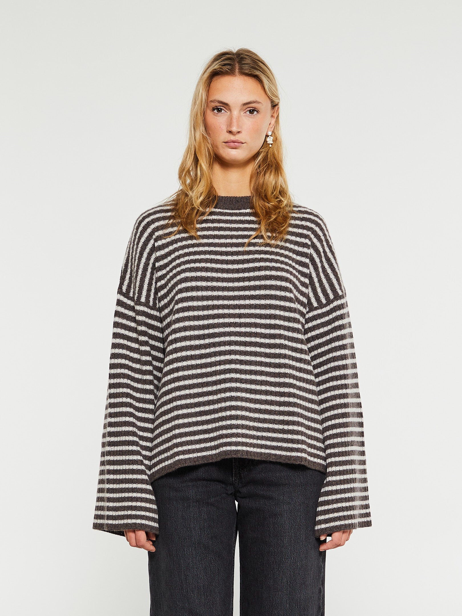 Proem Parades - Ellen Cashmere Sweater in Brown Stripes