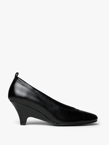 Paloma Wool - Joelia Pump in Black