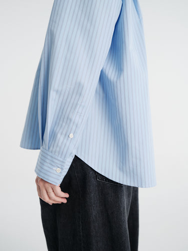 sacai - Poplin Shirt in L/Blue Stripe