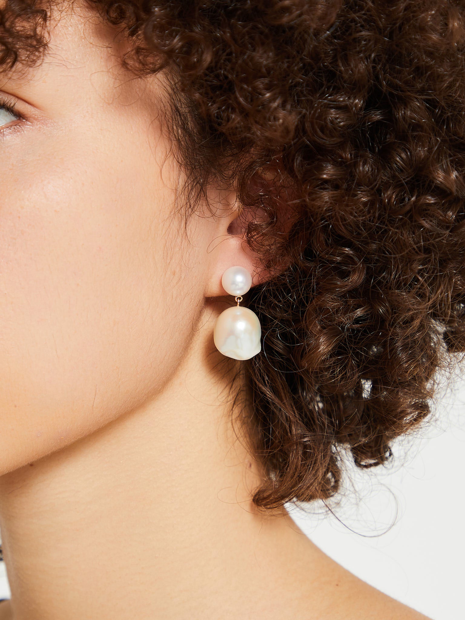 Venus Blanc Earring