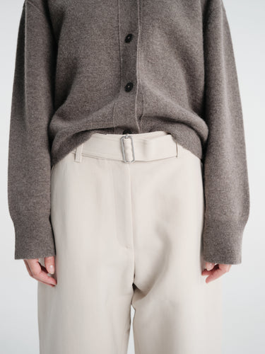 Studio Nicholson - Chatto Snw - 1735 Pants - Belted Round Leg Pant in Putty