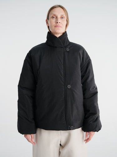 Studio Nicholson - Vaner Snw - 1271 Outerwear - Short Padded Jacket in Black