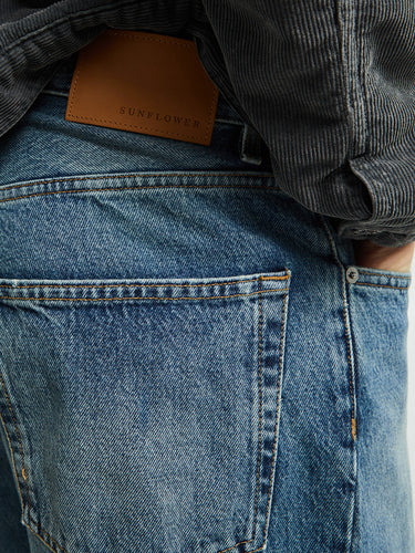 Sunflower - Wide Twist Jeans in Mid Blue