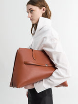 TOTEME - Grained Leather Lounge Tote Bag in Sienna