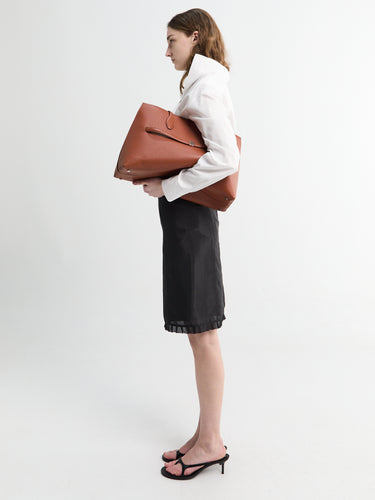TOTEME - Grained Leather Lounge Tote Bag in Sienna