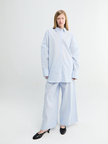 TOTEME - Oversized Summer Shirt in Sky