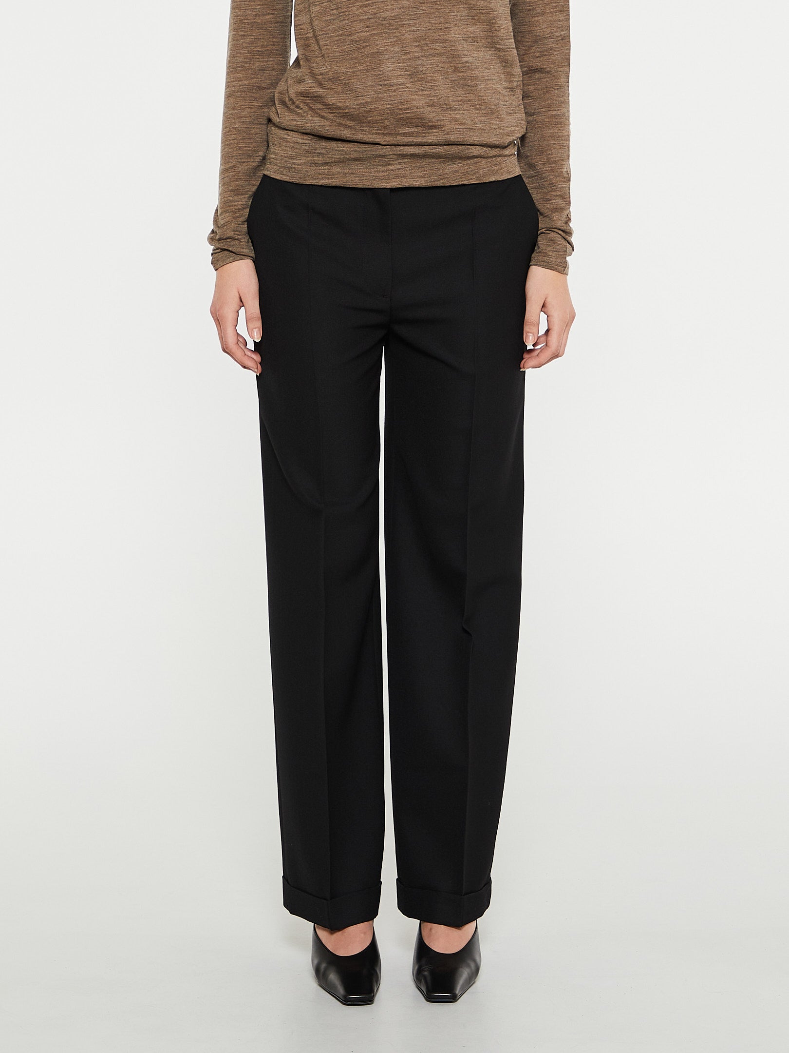 Deep pleat wool trousers black – TOTEME