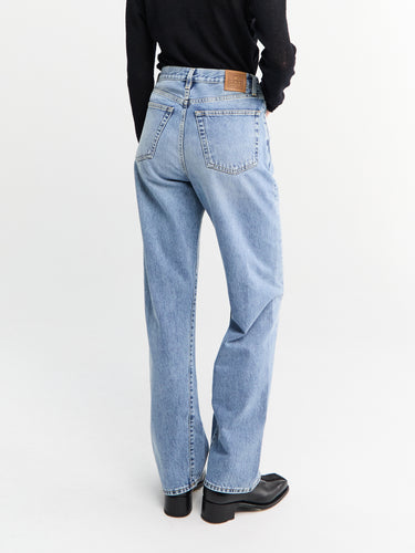 TOTEME - Twisted Seam Denim Full Length in Worn Blue