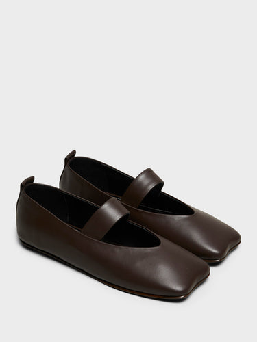 aarahee - Oojoo Flats in Dark Brown