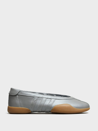Adidas - Taekwondo Mei Ballet Shoes in Silver Metallic and Gum