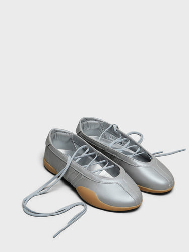 Adidas - Taekwondo Mei Ballet Shoes in Silver Metallic and Gum