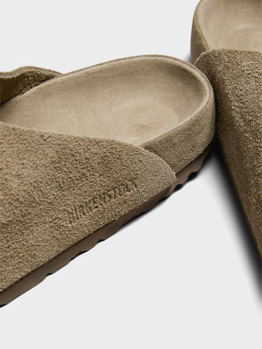 Birkenstock - Zürich Suede Narrow Sandals in Taupe