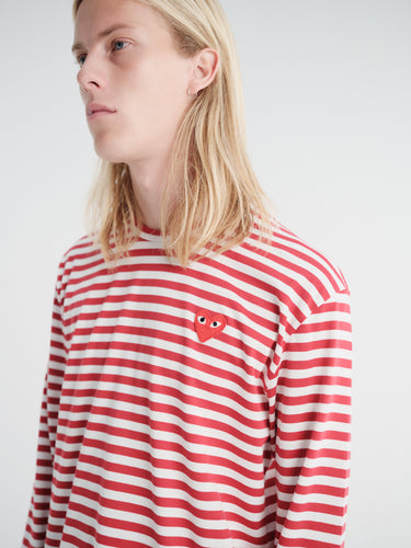 Comme des Garçons PLAY - U T-Shirt Red Emblem Knit in Red