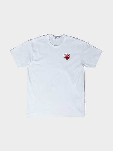 Comme des Garçons PLAY - T-SHIRT EMBLEM X METALSTONE IN White and Red