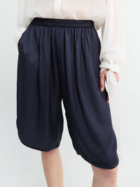 The Frankie Shop - Nelis Satin Bermuda Shorts in Navy