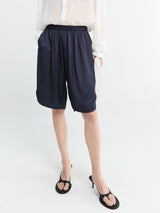 The Frankie Shop - Nelis Satin Bermuda Shorts in Navy