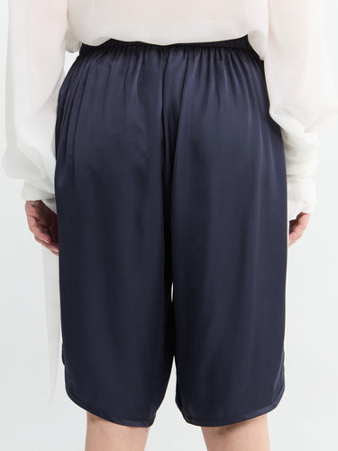 The Frankie Shop - Nelis Satin Bermuda Shorts in Navy