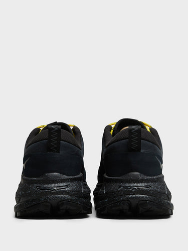 Hoka One One - Tor Summit Sneakers in Black