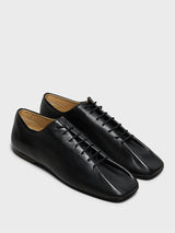 Lemaire - Souris Flat Classic Derbies in Black