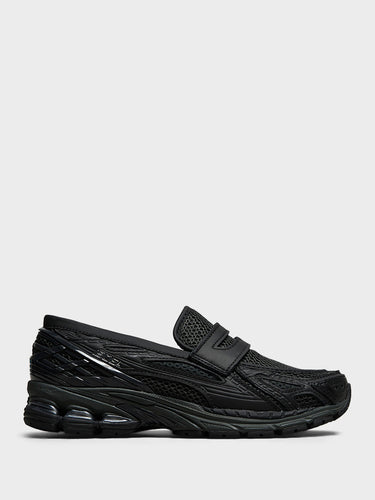 New Balance - 1906 Loafers in Black