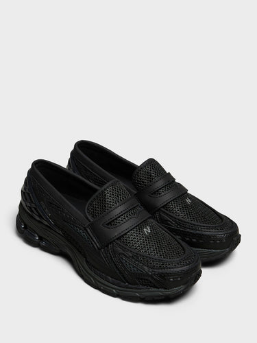New Balance - 1906 Loafers in Black