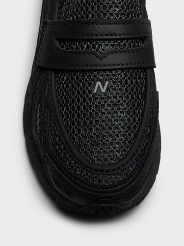New Balance - 1906 Loafers in Black