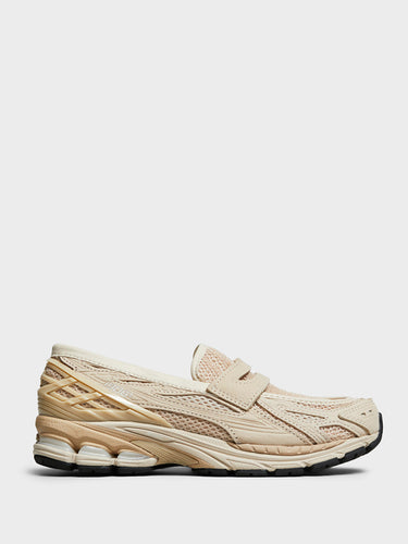 New Balance - 1906 Loafers in Bisque