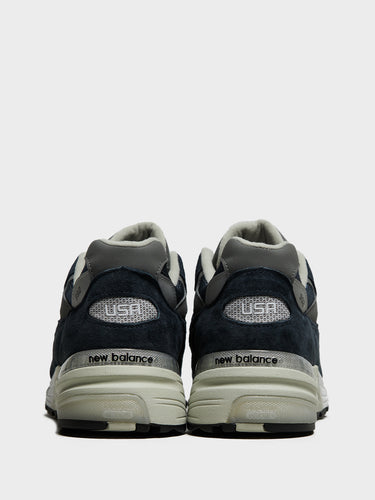 New Balance - New Balance Made in USA 992 Sneakers in Navy