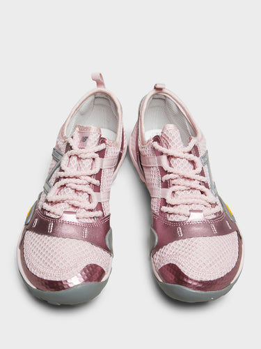 New Balance - MT10 Sneakers in Rose Sugar